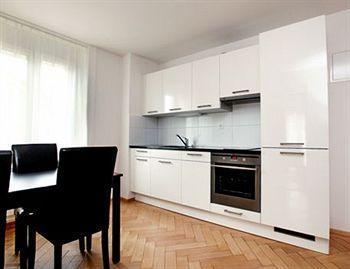 Guesthouse Dienerstrasse Zürich Kültér fotó